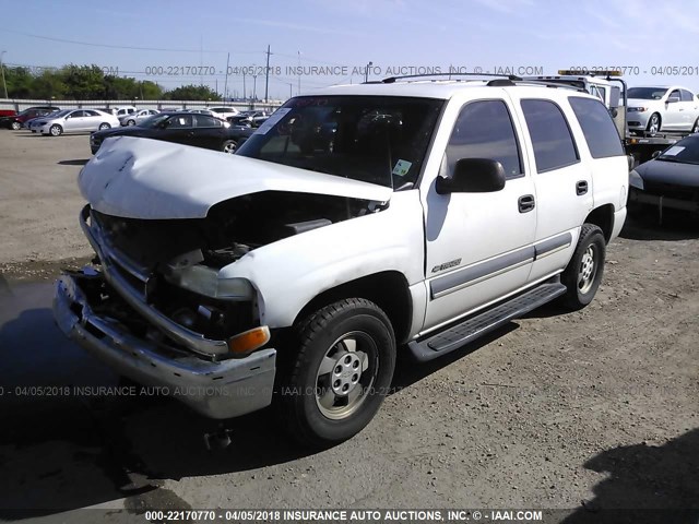 1GNEC13Z32R169920 - 2002 CHEVROLET TAHOE C1500 WHITE photo 2