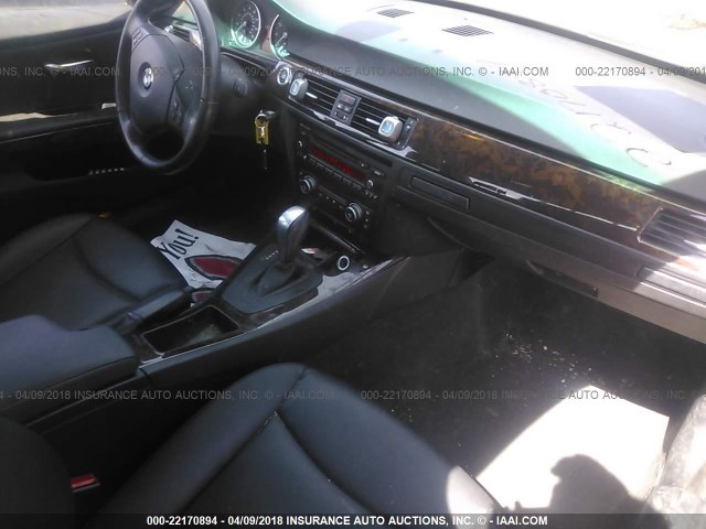 WBAVC73568KX90091 - 2008 BMW 328 XI SULEV GRAY photo 5