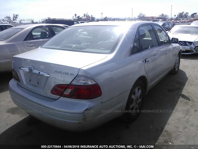 4T1BF28BX3U323764 - 2003 TOYOTA AVALON XL/XLS SILVER photo 4