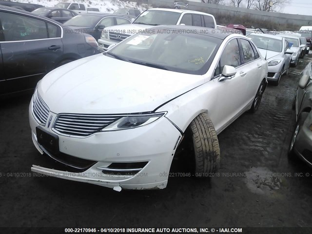 3LN6L2LU8ER817330 - 2014 LINCOLN MKZ HYBRID WHITE photo 2