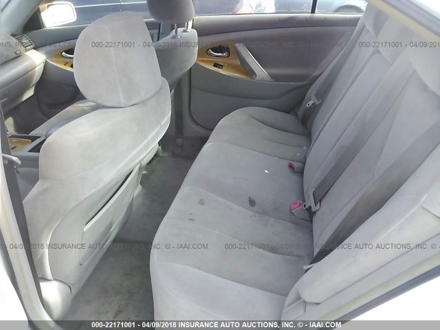 JTNBE46K273119604 - 2007 TOYOTA CAMRY NEW GENERATION CE/LE/XLE/SE WHITE photo 8