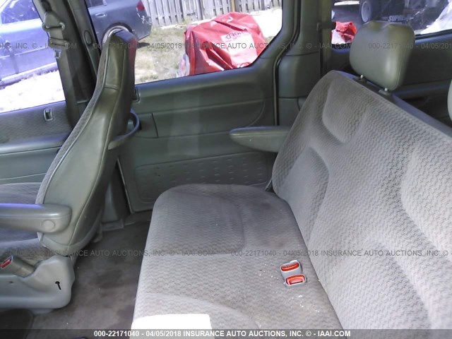 2B4GP2439YR623092 - 2000 DODGE GRAND CARAVAN  TAN photo 8