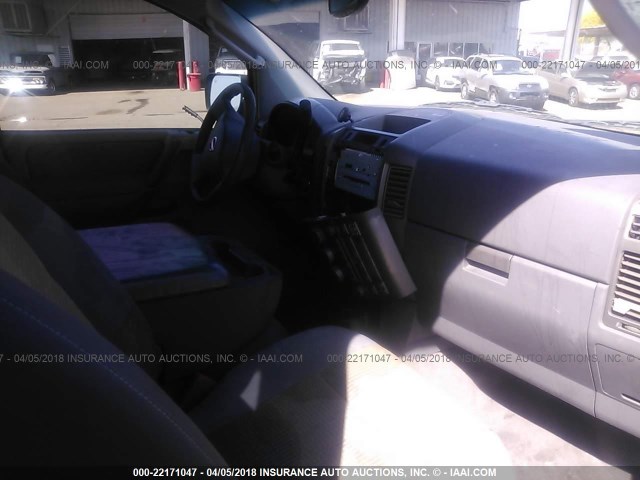 1N6AA07A44N523575 - 2004 NISSAN TITAN XE/SE/LE GRAY photo 5