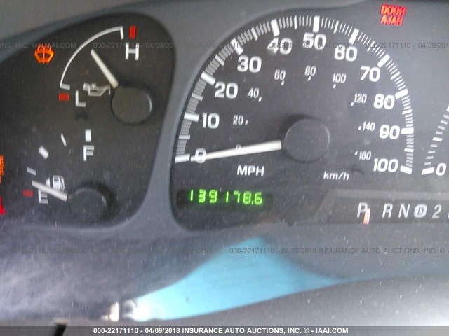 5LMFU28R31LJ15584 - 2001 LINCOLN NAVIGATOR WHITE photo 7