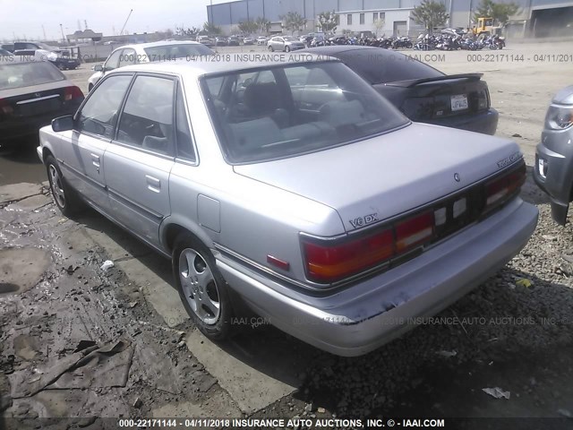 JT2VV21E4M3015840 - 1991 TOYOTA CAMRY DLX SILVER photo 3