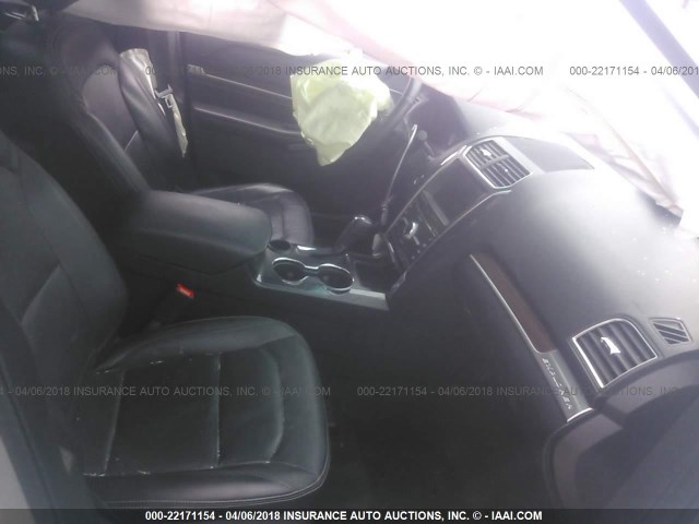 1FM5K7F85GGA99272 - 2016 FORD EXPLORER LIMITED 银色 照片 5