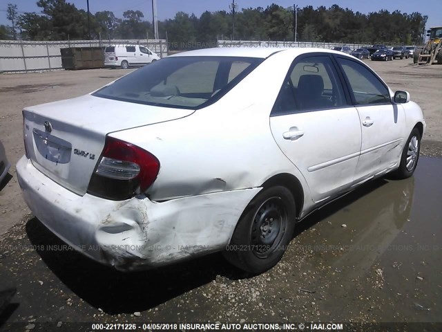 4T1BE32K54U359798 - 2004 TOYOTA CAMRY LE/XLE/SE WHITE photo 4