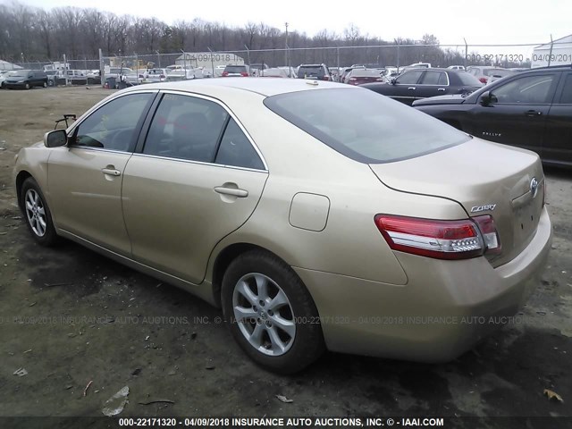 4T1BF3EK5BU172132 - 2011 TOYOTA CAMRY SE/LE/XLE Золотой фото 3