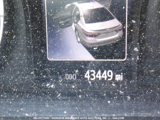 4T1BF1FK8FU063527 - 2015 TOYOTA CAMRY LE/XLE/SE/XSE WHITE photo 7