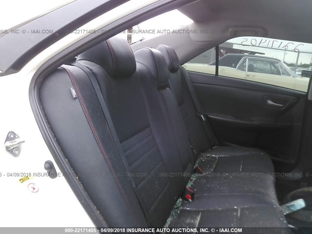 4T1BF1FK8FU063527 - 2015 TOYOTA CAMRY LE/XLE/SE/XSE WHITE photo 8
