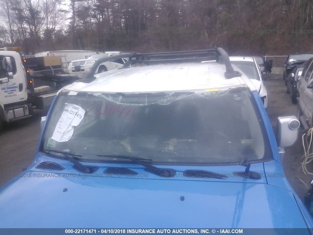 JTEBU11FX70034930 - 2007 TOYOTA FJ CRUISER BLUE photo 6