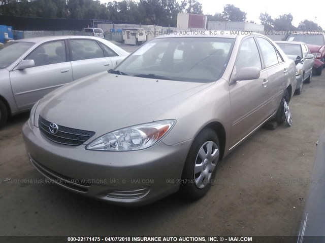 4T1BE32K92U038246 - 2002 TOYOTA CAMRY LE/XLE/SE TAN photo 2