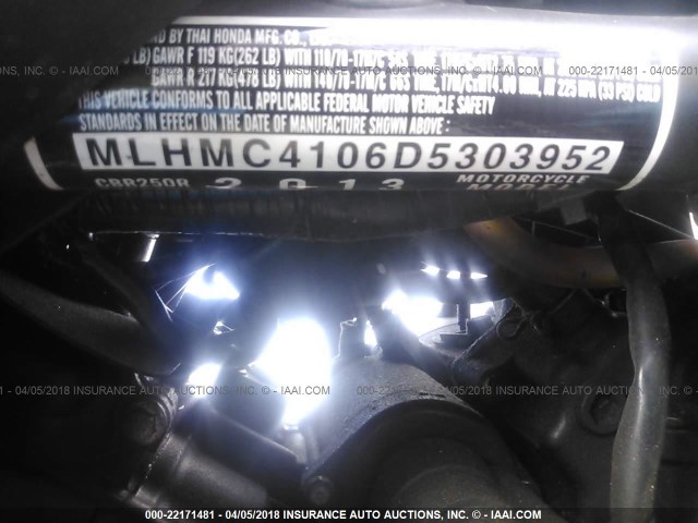 MLHMC4106D5303952 - 2013 HONDA CBR250 R RED photo 10