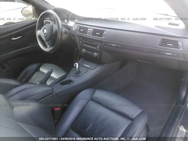 WBSWD93549PY43867 - 2009 BMW M3 GRAY photo 5