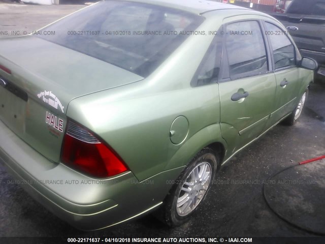 1FAFP34N67W258713 - 2007 FORD FOCUS ZX4/S/SE/SES 绿色 照片 4