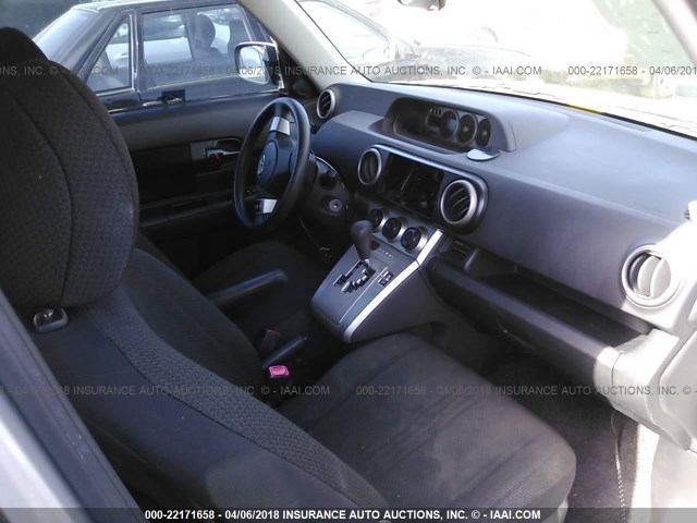 JTLKE50EX81027283 - 2008 TOYOTA SCION XB ვერცხლისფერი ფოტო 5