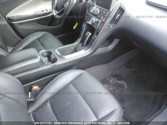 1G1RH6E44DU105856 - 2013 CHEVROLET VOLT BLACK photo 5