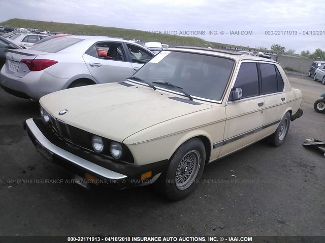 WBADK8304C7966673 - 1982 BMW 528 E AUTOMATIC CREAM photo 2