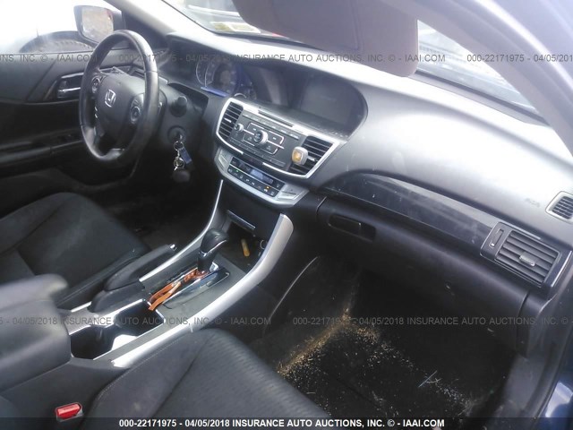 1HGCR2F55DA267525 - 2013 HONDA ACCORD SPORT 蓝色 照片 5