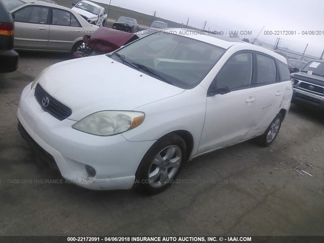 2T1KR32E77C627934 - 2007 TOYOTA COROLLA MATRIX XR WHITE photo 2