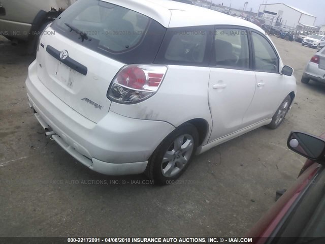 2T1KR32E77C627934 - 2007 TOYOTA COROLLA MATRIX XR WHITE photo 4