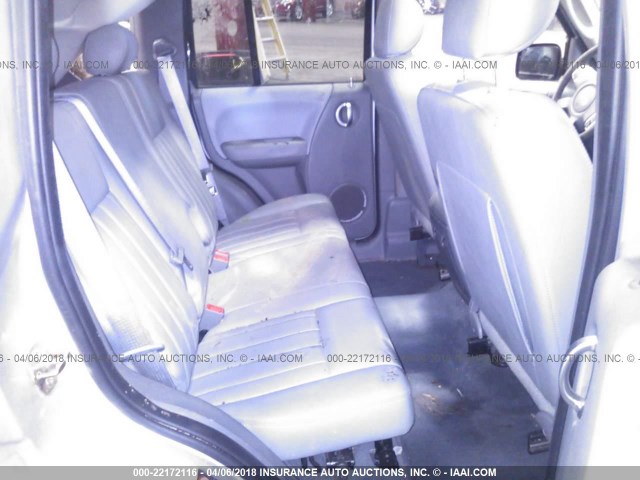 1J8GL58K15W672719 - 2005 JEEP LIBERTY LIMITED SILVER photo 8