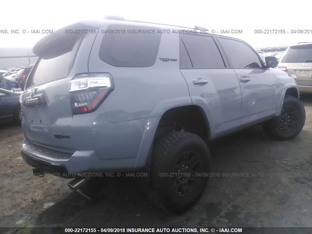 JTEBU5JR3H5440098 - 2017 TOYOTA 4RUNNER SR5 PREM/LTDL/TRAIL/TRD Light Blue photo 4