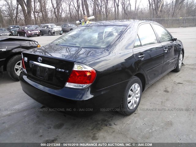 4T1BE32K75U409702 - 2005 TOYOTA CAMRY LE/XLE/SE 黑色 照片 4