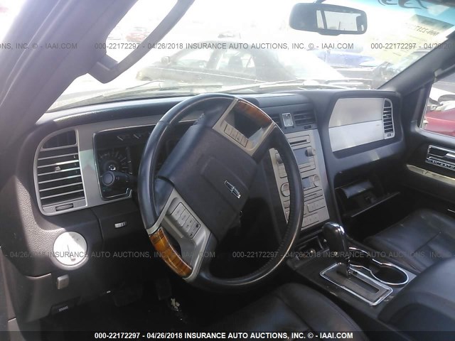 5LMFU28597LJ13814 - 2007 LINCOLN NAVIGATOR 黑色 照片 5