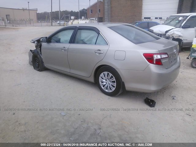 4T1BF1FK5EU805140 - 2014 TOYOTA CAMRY L/SE/LE/XLE TAN photo 3