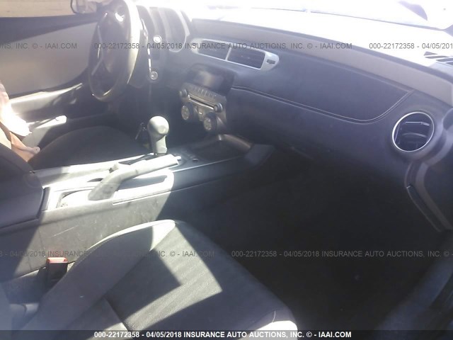 2G1FB1E31F9252795 - 2015 CHEVROLET CAMARO LS GRAY photo 5