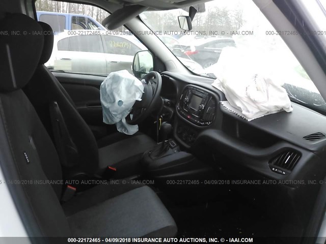 ZFBERFBT5G6B58160 - 2016 RAM PROMASTER CITY SLT 白色 照片 5