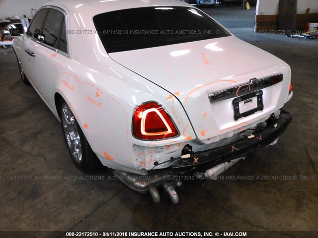 SCA664S52AUX48825 - 2010 ROLLS-ROYCE GHOST WHITE photo 6