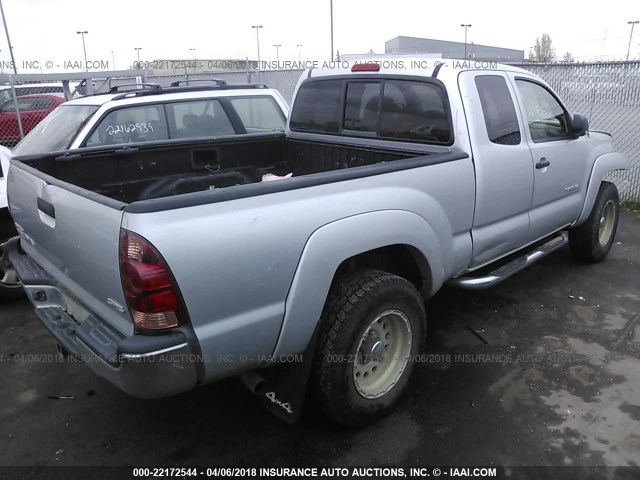 5TEUX42N05Z013190 - 2005 TOYOTA TACOMA ACCESS CAB SILVER photo 4