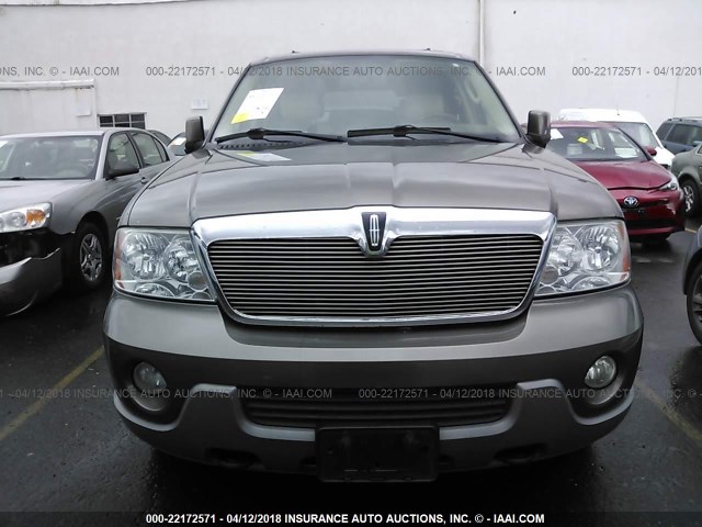 5LMFU28R54LJ37767 - 2004 LINCOLN NAVIGATOR GRAY photo 6
