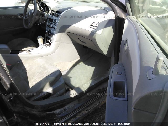 1G1ZB5E19BF145708 - 2011 CHEVROLET MALIBU LS 灰色 照片 5