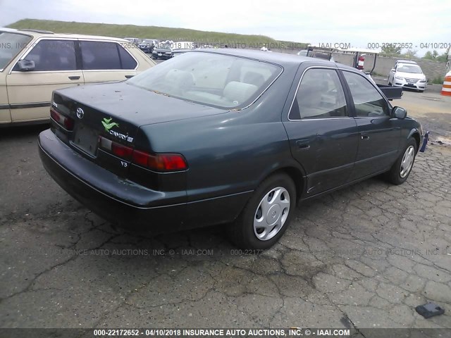 JT2BF22K2V0033423 - 1997 TOYOTA CAMRY LE/XLE GREEN photo 4