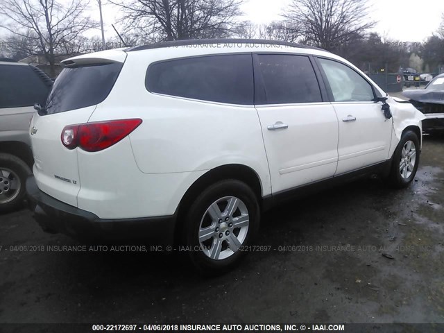 1GNKVGED8CJ127924 - 2012 CHEVROLET TRAVERSE LT WHITE photo 4