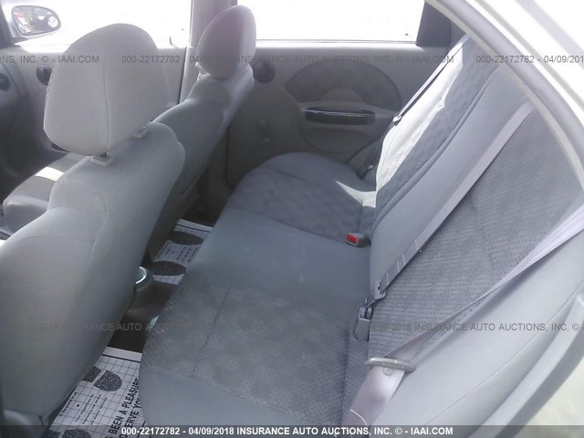 KL1TD52684B152027 - 2004 CHEVROLET AVEO SILVER photo 8