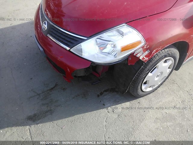 3N1BC13E09L394602 - 2009 NISSAN VERSA S/SL RED photo 6