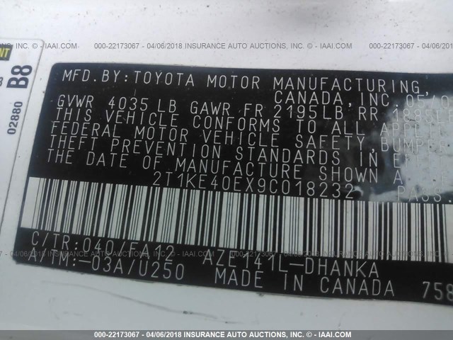 2T1KE40EX9C018232 - 2009 TOYOTA COROLLA MATRIX S WHITE photo 9