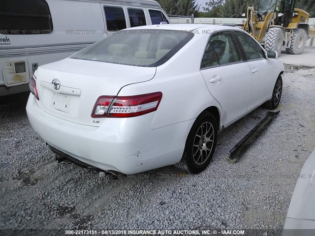 4T1BF3EK0BU776347 - 2011 TOYOTA CAMRY SE/LE/XLE WHITE photo 4