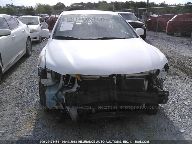 4T1BF3EK0BU776347 - 2011 TOYOTA CAMRY SE/LE/XLE WHITE photo 6