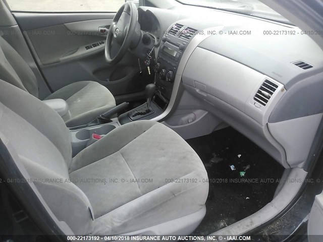 JTDBL40E59J017015 - 2009 TOYOTA COROLLA LE/XLE BLACK photo 5