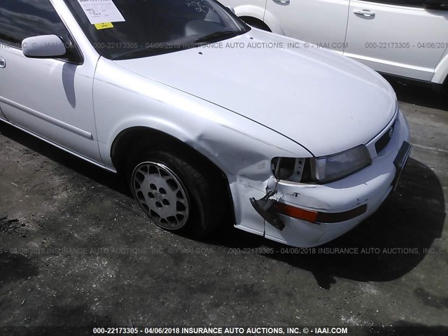 JN1CA21DXTT135967 - 1996 NISSAN MAXIMA GLE/GXE/SE WHITE photo 6