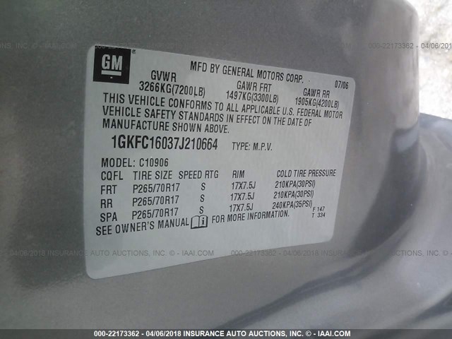 1GKFC16037J210664 - 2007 GMC YUKON XL C1500 GRAY photo 9