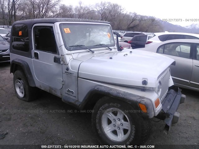 1J4FA49S85P314927 - 2005 JEEP WRANGLER / TJ SPORT SILVER photo 1