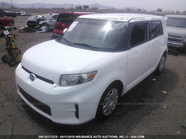 JTLZE4FE2B1122217 - 2011 TOYOTA SCION XB WHITE photo 2