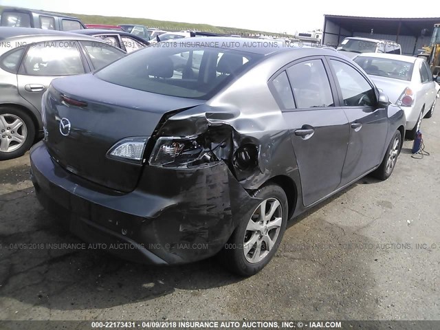 JM1BL1VG7B1416314 - 2011 MAZDA 3 I GRAY photo 4