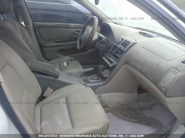 JN1DA31A73T407827 - 2003 NISSAN MAXIMA GLE/SE WHITE photo 5